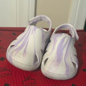 Kids Lavender & White Slip-On Shoes
